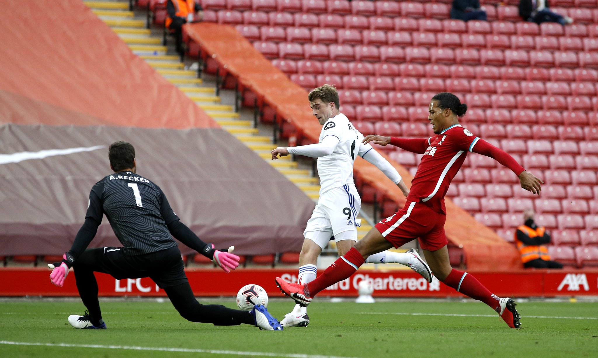 席多次提及 席多次提及